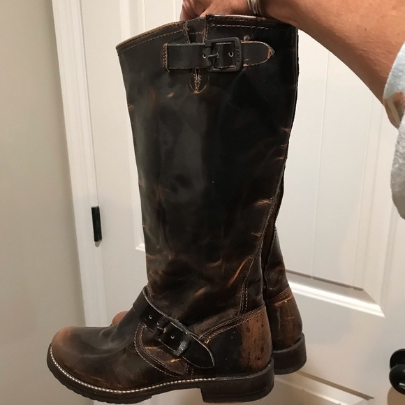 ▪️RARE FRYE Patent Leather Weather/Riding Boots - Picture 1 of 11